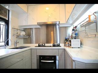 Mid Levels West - Fortune Gardens Block B 10