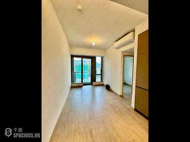 Wong Chuk Hang - The Southside Phase 2 La Marina Tower 2B 01