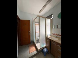 Sai Ying Pun - Luen Tak Building 03
