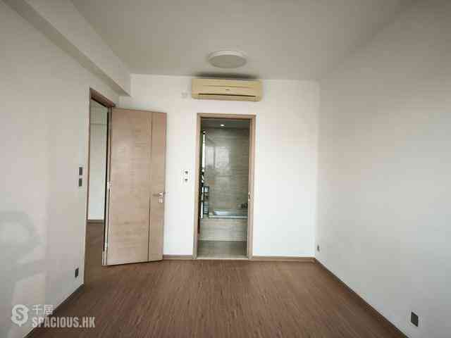 Wong Chuk Hang - Marinella 05