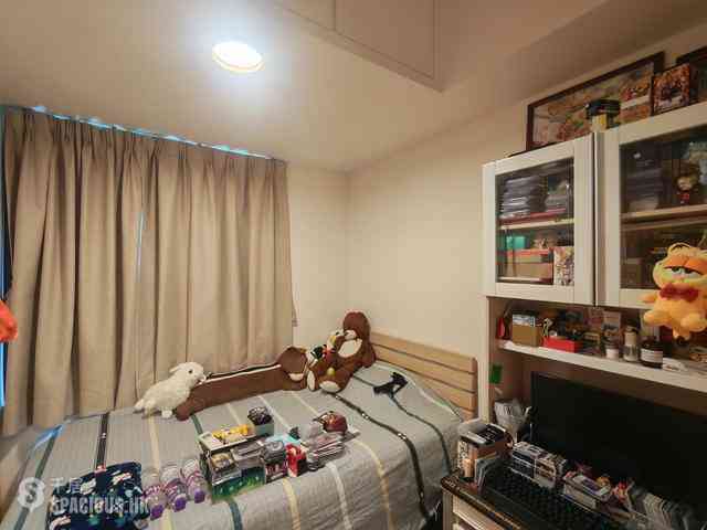 Tseung Kwan O - The Papillons Block 7 07