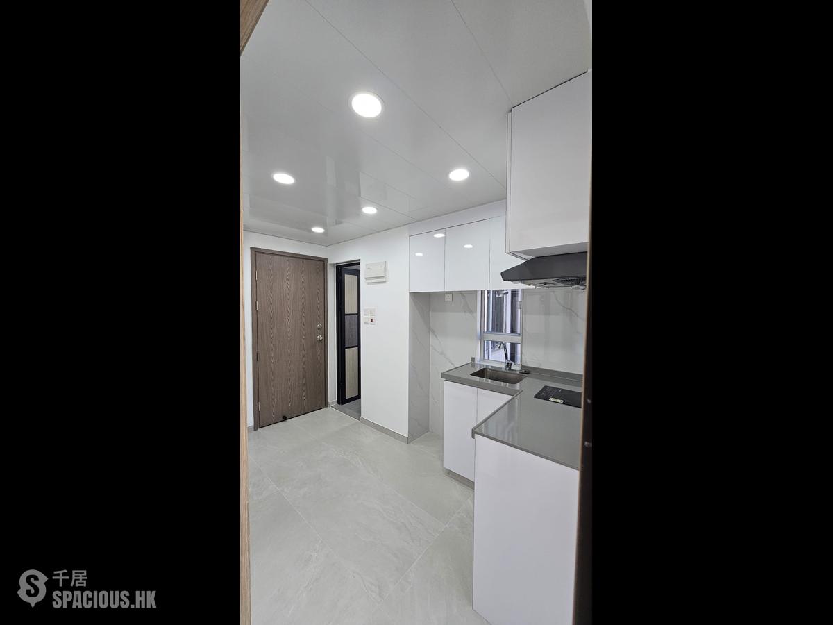 Shek Tong Tsui - Goa Building 01