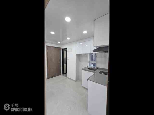 Shek Tong Tsui - Goa Building 01