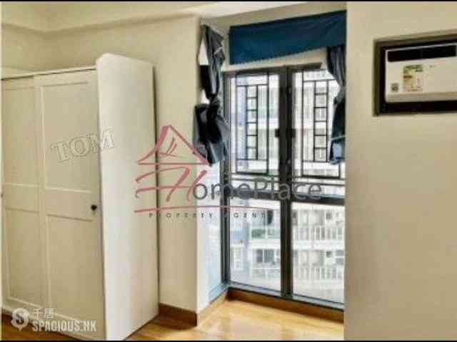 Central - Hollywood Terrace 04