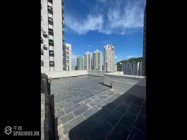 Tai Hang - Morengo Court 02