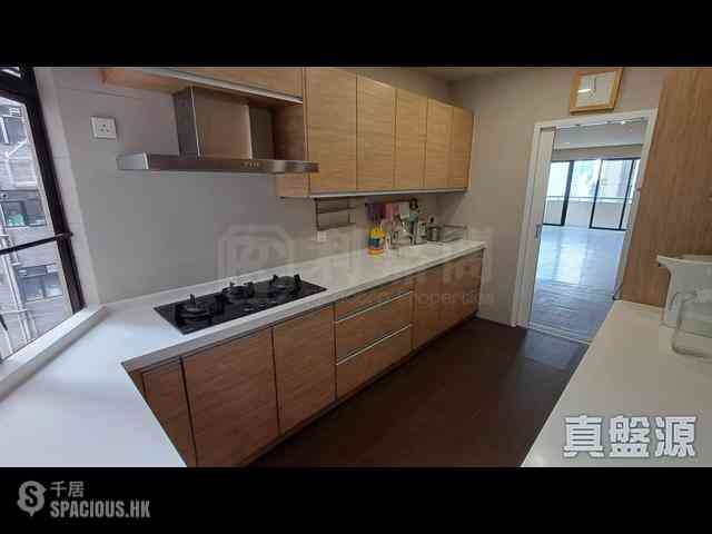 Mid Levels Central - Wilshire Park 03