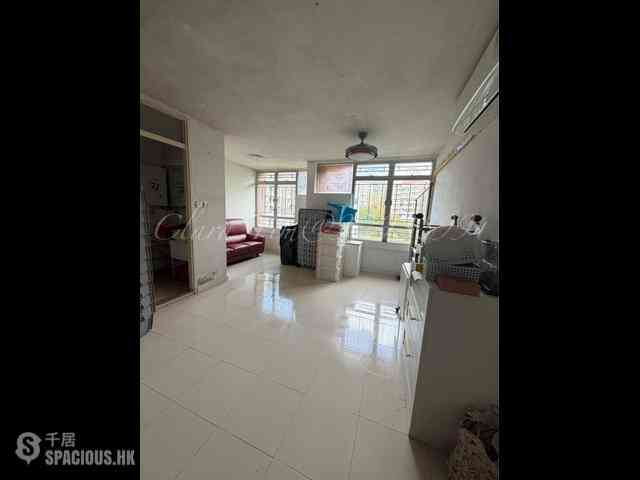 Chung Hom Kok - Lung Tak Court 01