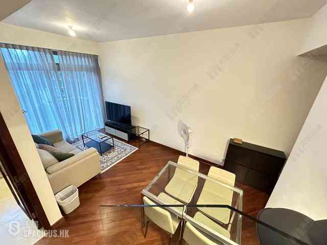 Wan Chai - The Avenue Phase 2 02
