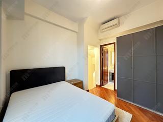 Wan Chai - The Avenue Phase 2 06