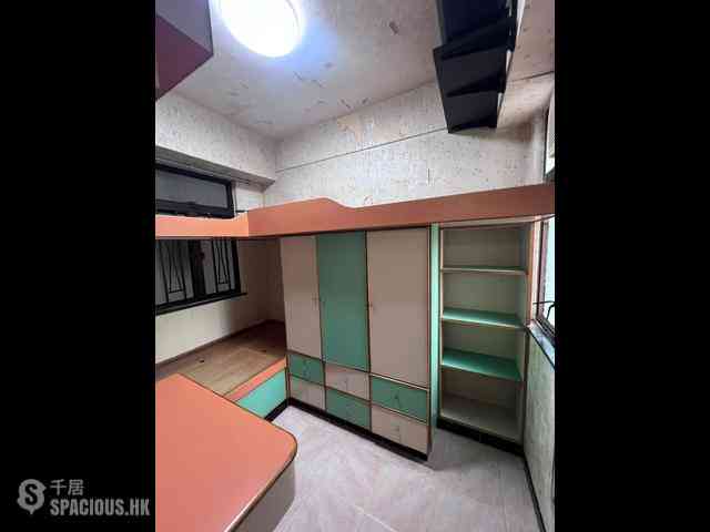 Mong Kok - Tak Bo Building Block B 04