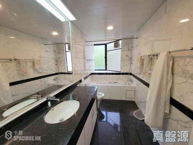 Repulse Bay - South Bay Towers 07