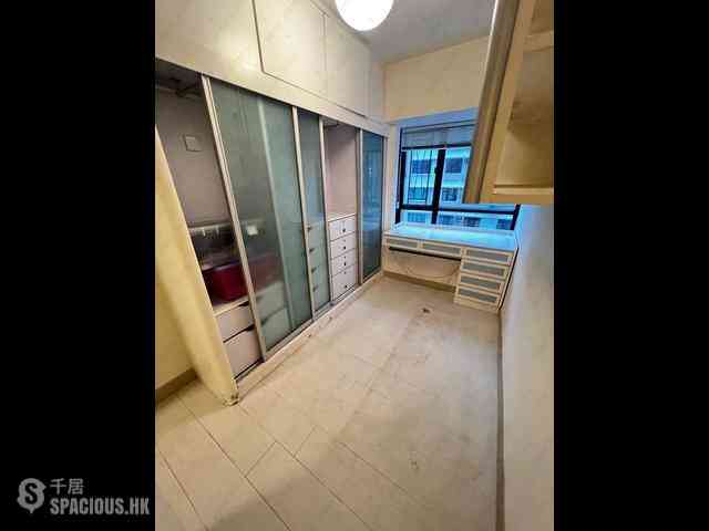 Mid Levels Central - The Grand Panorama Block 3 07
