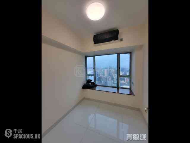 Tsim Sha Tsui - The Victoria Towers 07
