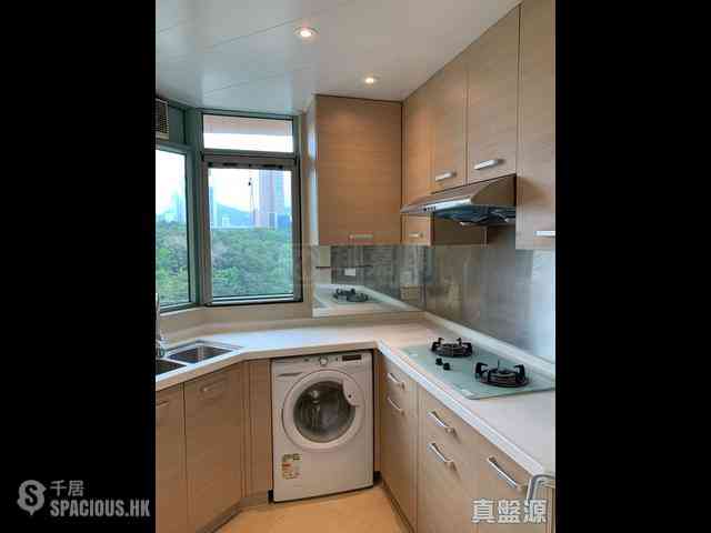 Tsim Sha Tsui - The Victoria Towers 11