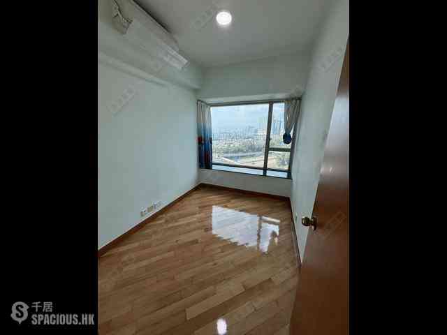 West Kowloon - Sorrento Phase 2 Block 2 03