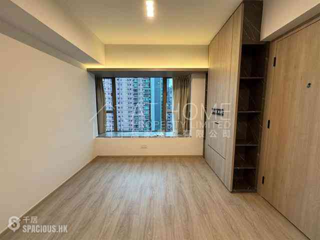 Mid Levels Central - Peach Blossom 01