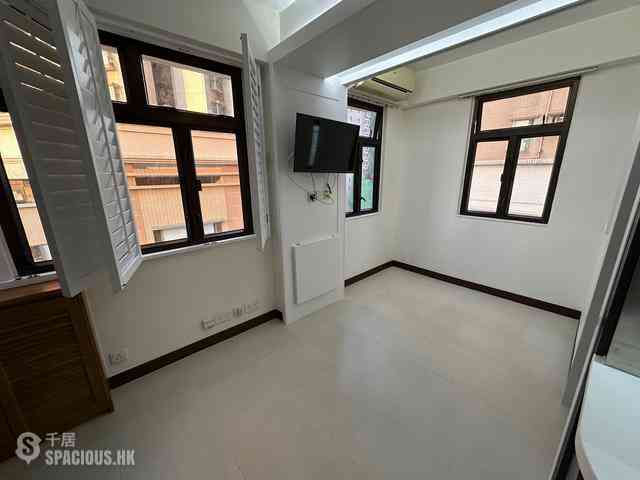 Kennedy Town - Cheong Kat Mansion 08