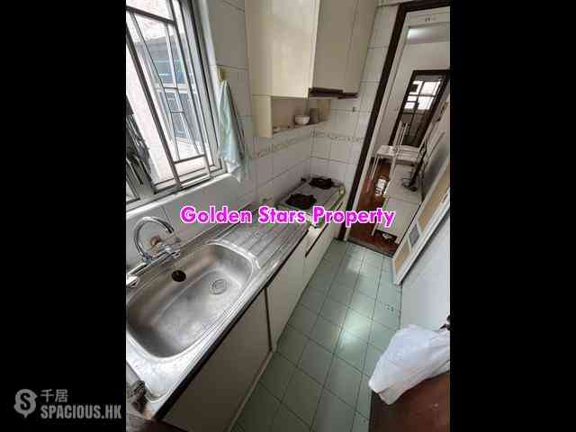 Sai Ying Pun - Charming Court 10