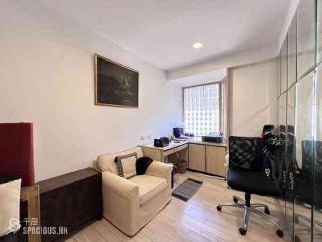 Mid Levels East - Amber Garden 11