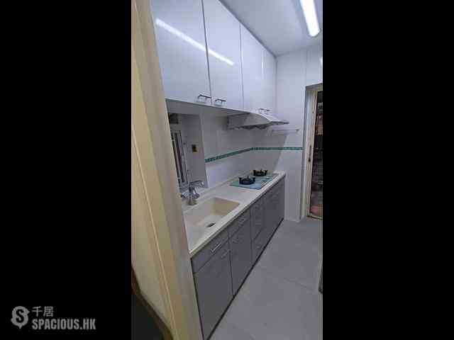 Sai Ying Pun - Merit Court 06