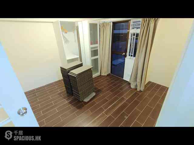 Sai Ying Pun - Merit Court 13