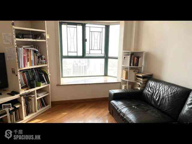 Mid Levels West - Scholastic Garden 01