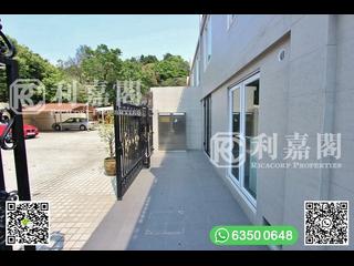Hang Hau - Junk Bay Villas 02