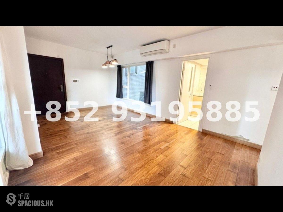 Soho - Centrestage 01