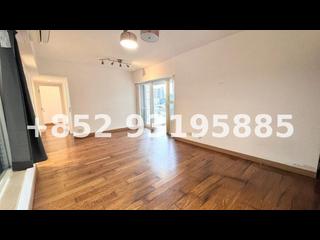 Soho - Centrestage 03
