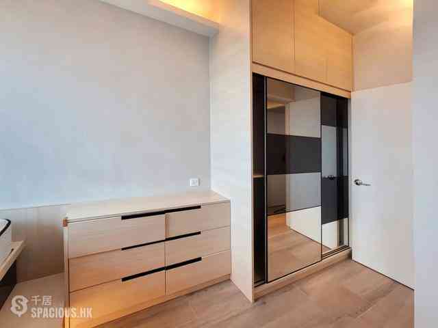 West Kowloon - Sorrento Phase 2 Block 1 08