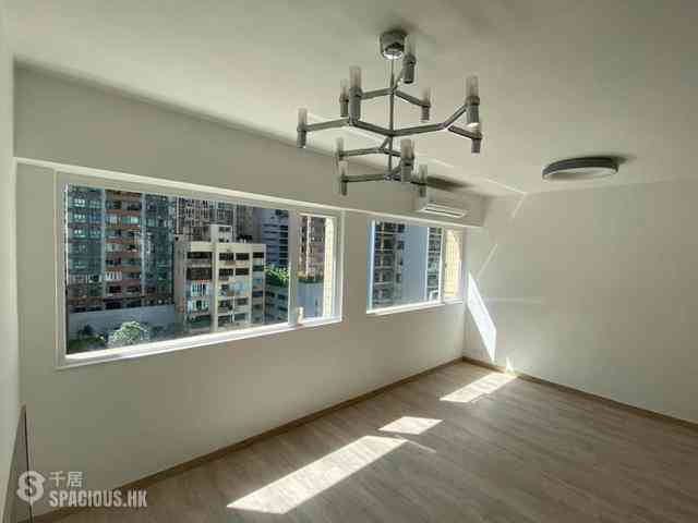 Mid Levels Central - Carlos Court 03