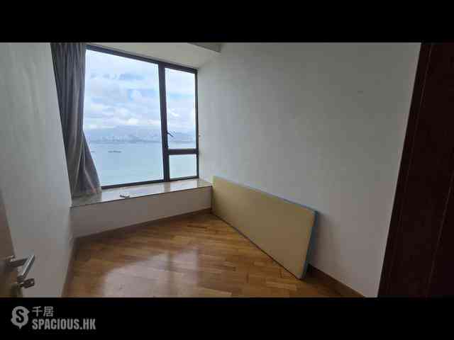 Shek Tong Tsui - Harbour One 04