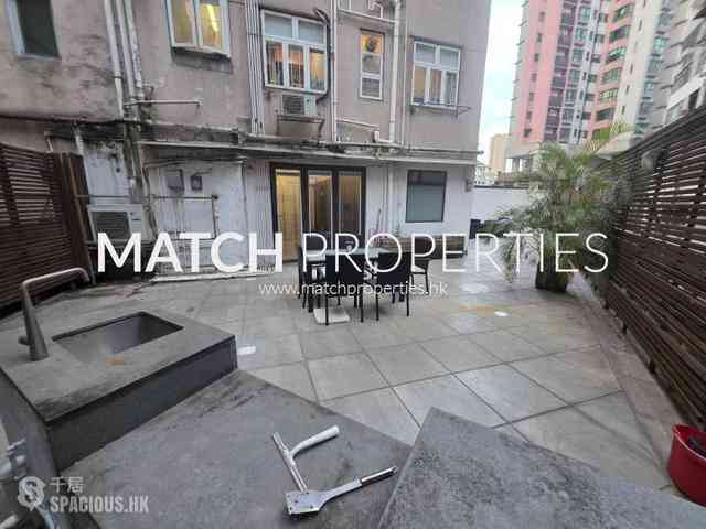 Sai Ying Pun - Golden Phoenix Court 01
