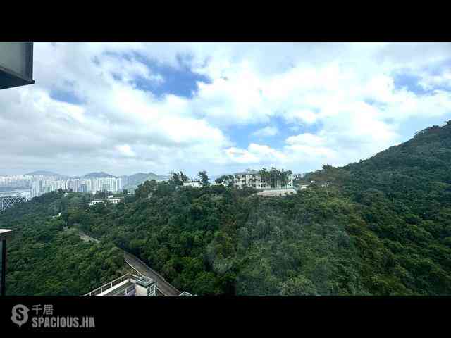 Shau Kei Wan - Island Garden Block 2 04