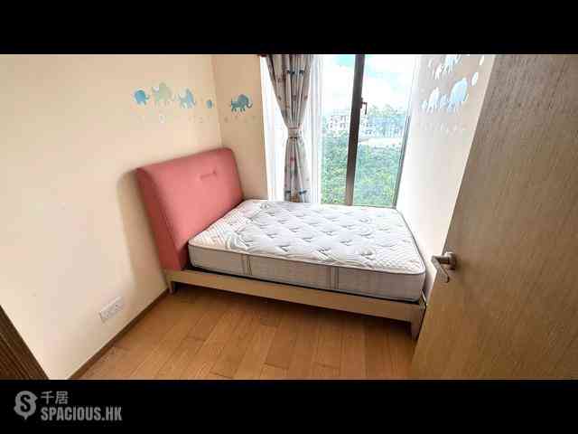 Shau Kei Wan - Island Garden Block 2 07