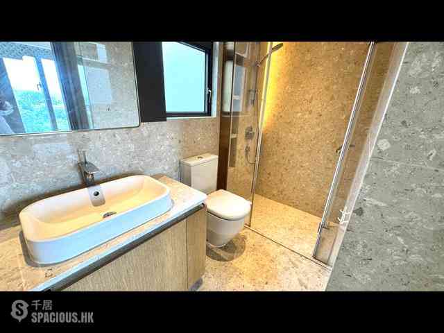 Shau Kei Wan - Island Garden Block 2 09