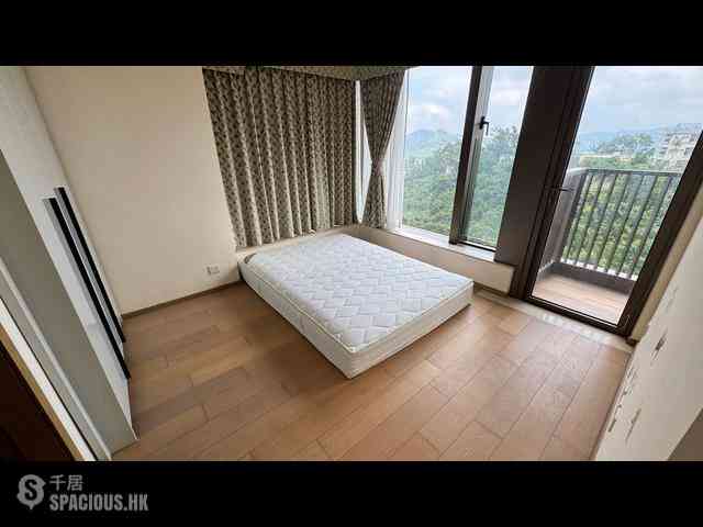 Shau Kei Wan - Island Garden Block 2 10