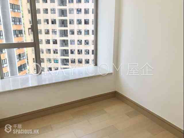 Kennedy Town - Cadogan 06