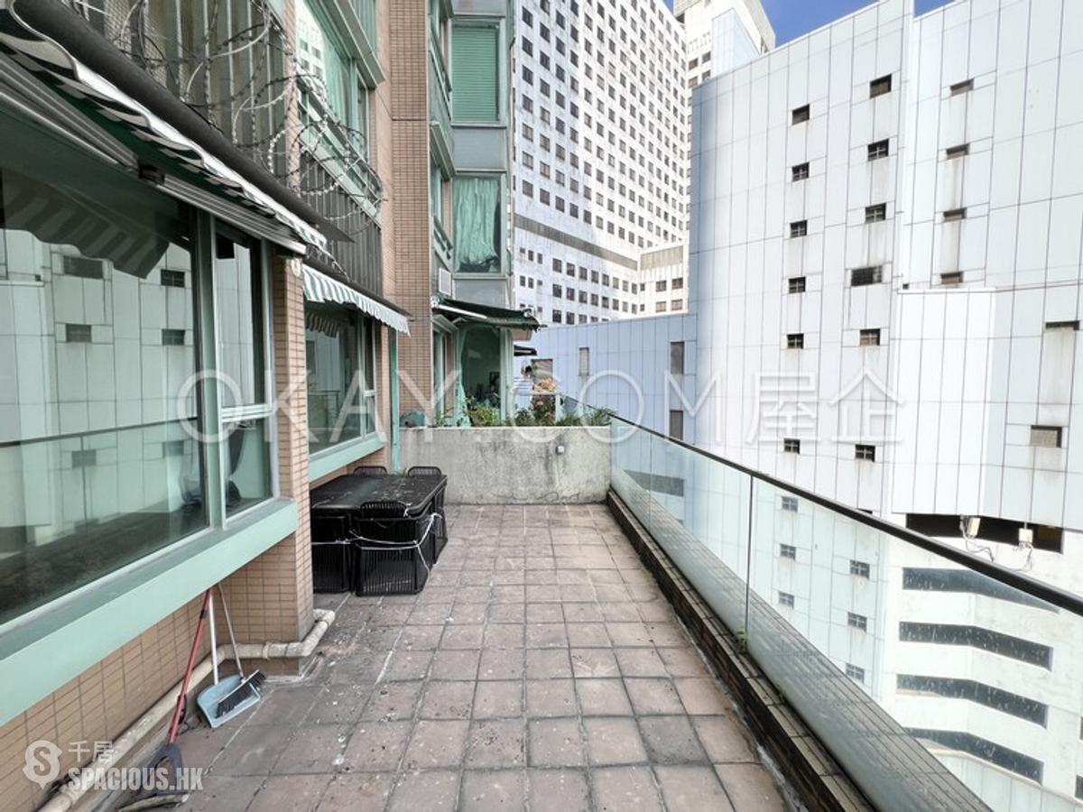 Tsim Sha Tsui - The Victoria Towers 01