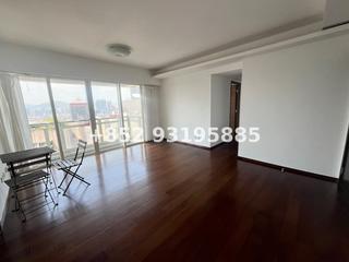 Soho - Centrestage 02