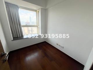 Soho - Centrestage 05