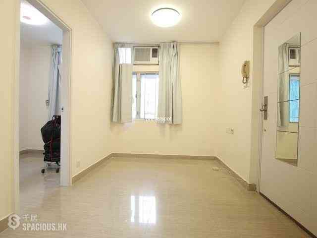 Wan Chai - Luen Lee Building 01