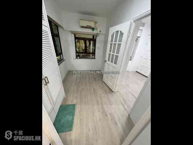 Mid Levels Central - Rich Court 08