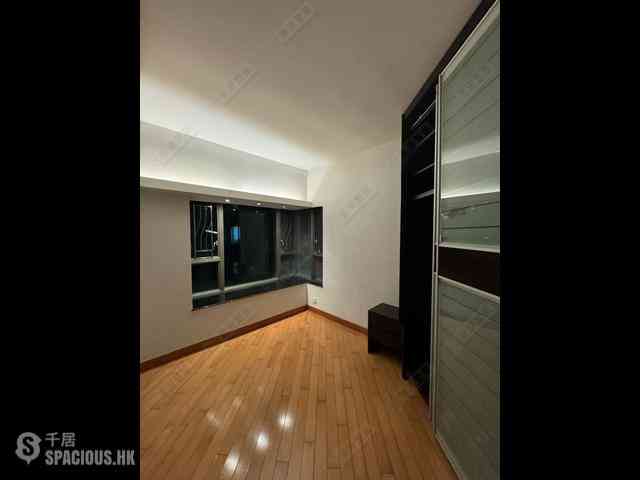 West Kowloon - Sorrento 04