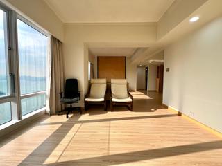 Wan Chai - Convention Plaza Apartments 04