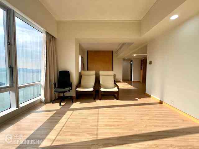 Wan Chai - Convention Plaza Apartments 04