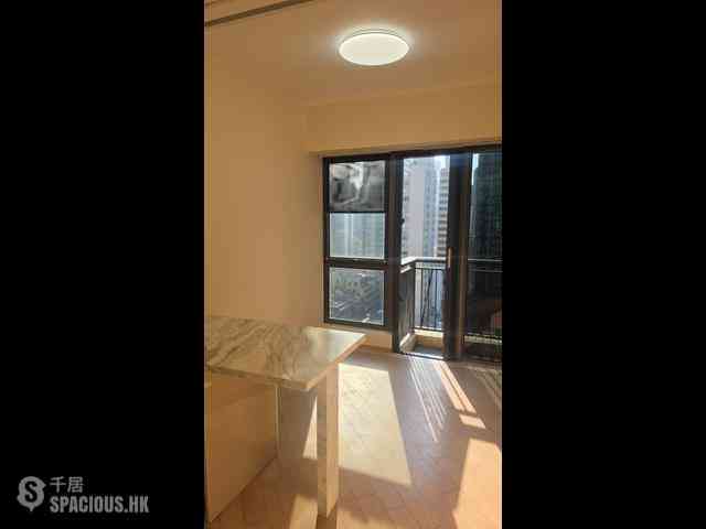 Sai Ying Pun - The Met. Sublime 01