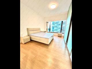 Mid Levels Central - 11, Macdonnell Road 08