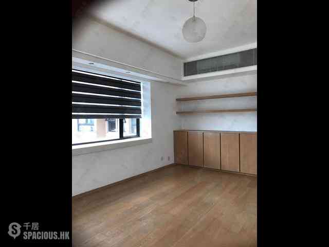 Mid Levels Central - Robinson Heights Block 3 06