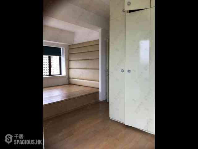 Mid Levels Central - Robinson Heights Block 3 07